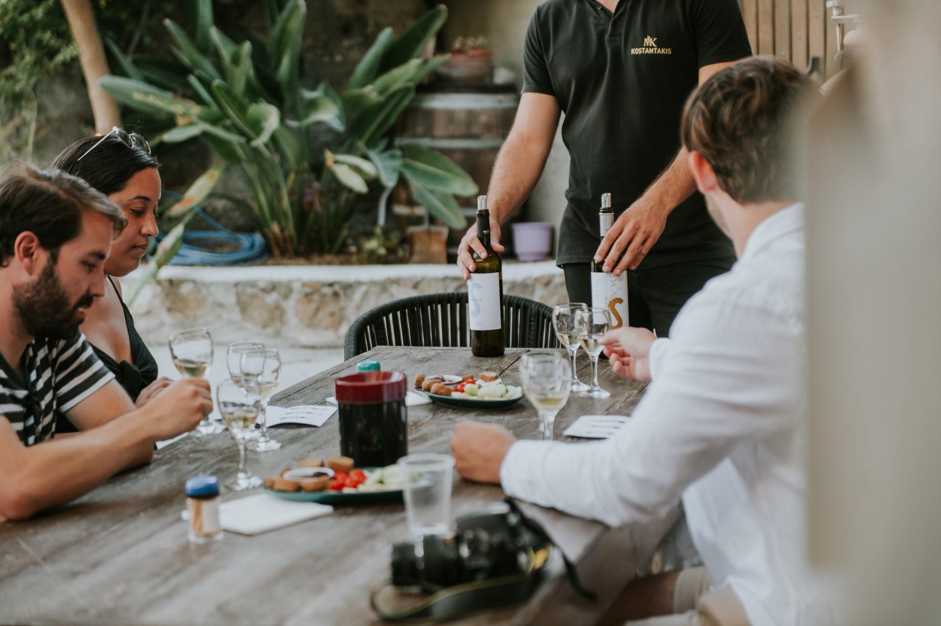 Wine tasting and Cycladic evenings in Milos